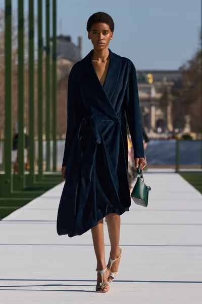 Look 51